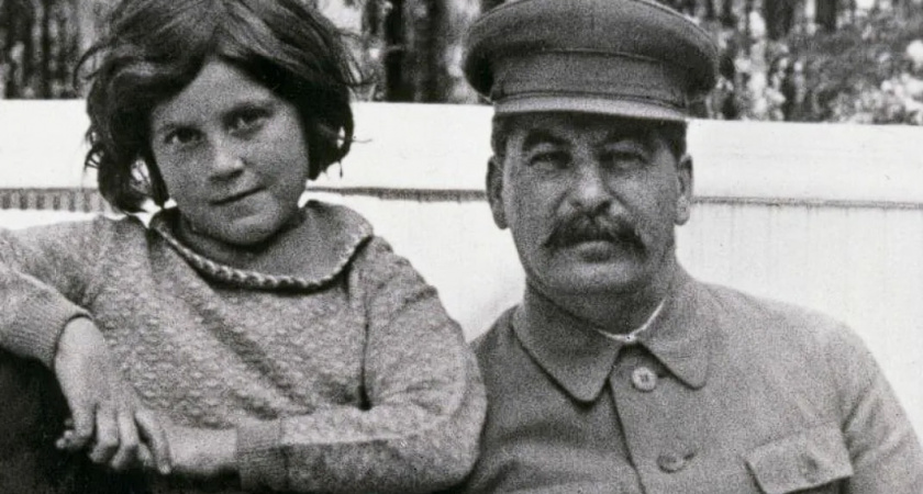 Искры ярости: как Сталин расправился со зрелым любовником 16-летней дочери