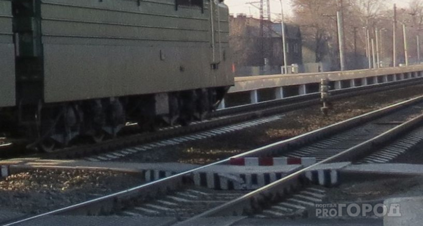 Сегодня в Вологде закроют два железнодорожных переезда