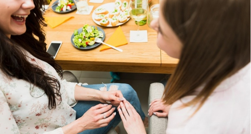 Самая вредная ягода: а мы едим ее как деликатес, еще и детей заставляем