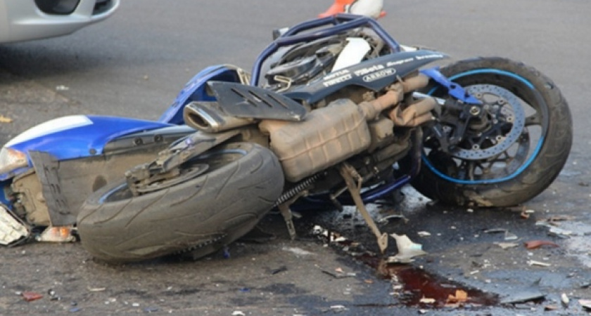 В Вологде 18-летний водитель без прав и его 13-летний пассажир пострадали в ДТП