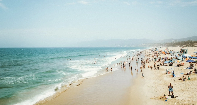 «Сюда хочется возвращаться»: туристы рассказали о секретном пляже на Черном море с чистой водой