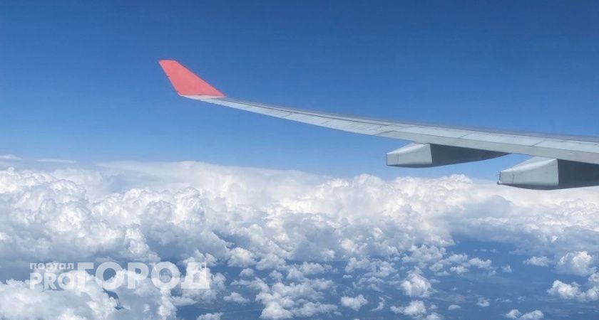 В Вологодской области самолеты "ЯК-40" будут перекрашивать 