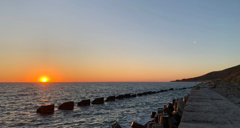 "Дешевле Сочи в два раза": топовый курорт на Черном море для отдыха в бархатный сезон