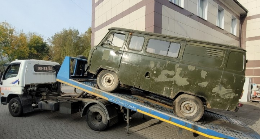 Вологодские поисковики отдали автомобиль бойцам СВО