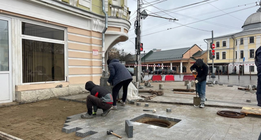 В Вологде ремонтируют тротуары на Проспекте Победы 