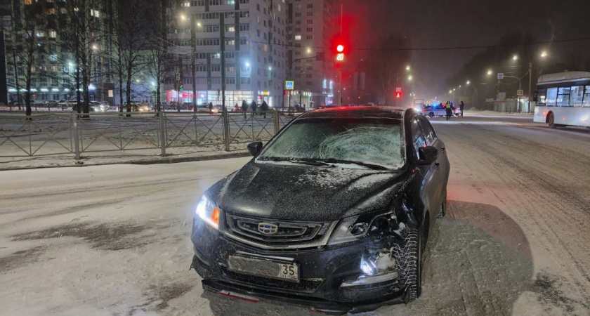 В Вологде в результате ДТП на перекрёстке погиб подросток