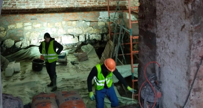 В Вологодском кремле обнаружена таинственная лестница, ведущая в никуда