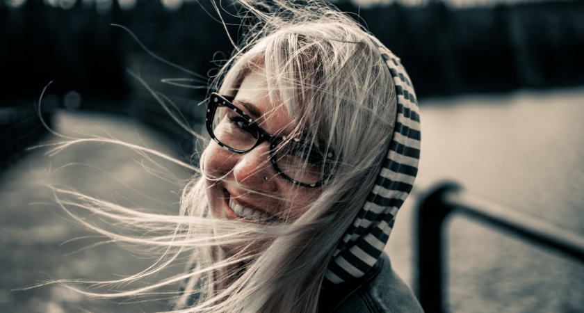 Длинные волосы после 50? Легко! Вот как сделать их здоровыми и красивыми