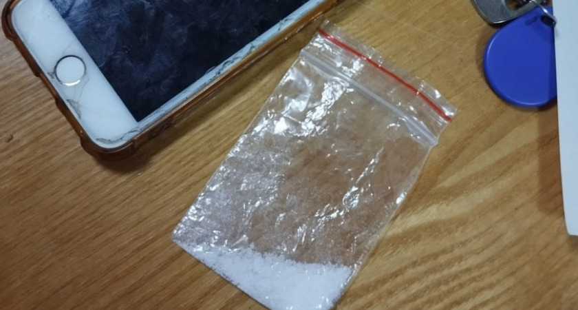 Попытка скрыться не удалась: в Вологодской области задержан мужчина с наркотиками