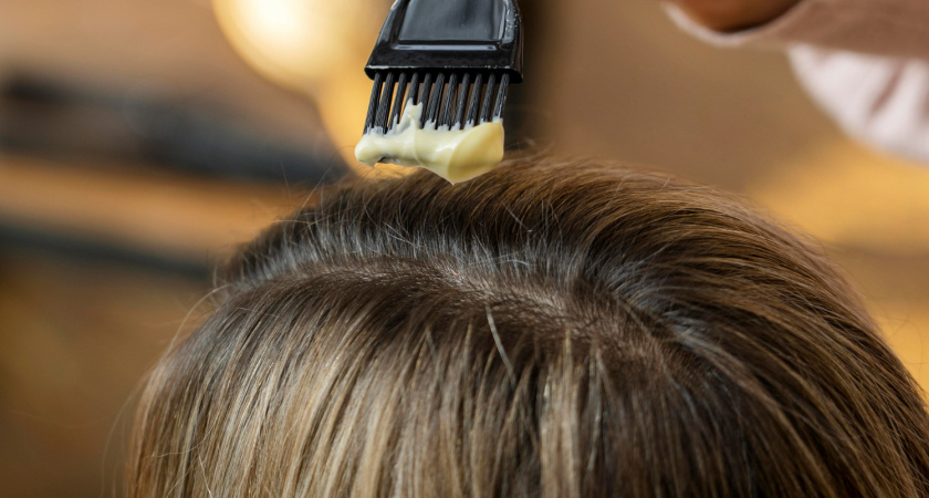 Волосы после окрашивания больше не будут ломкими: простой метод восстановит их