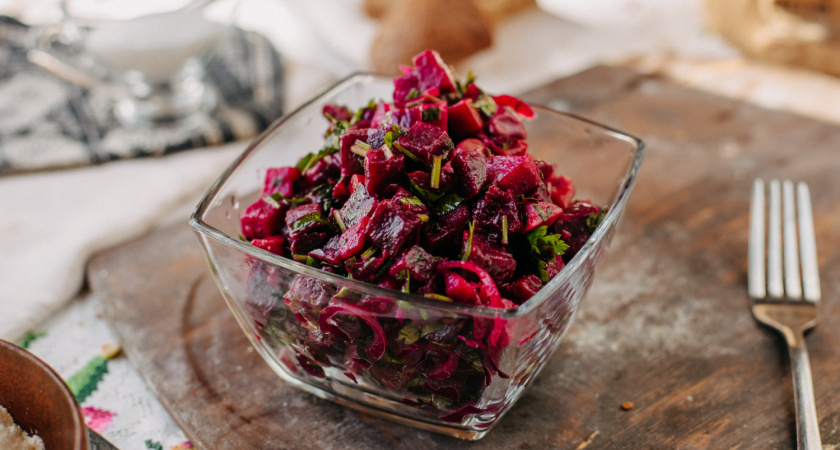 1 неожиданный продукт — и вкус винегрета изменится до неузнаваемости: вот как сделать салат идеальным