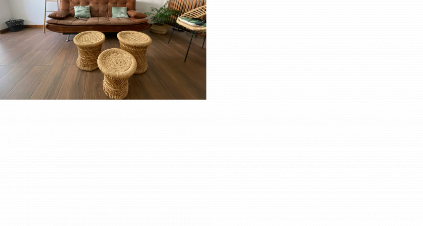 Линолеум, ламинат и плитка — в мусорку: найден более надежный материал для пола — водостойкий и прочный