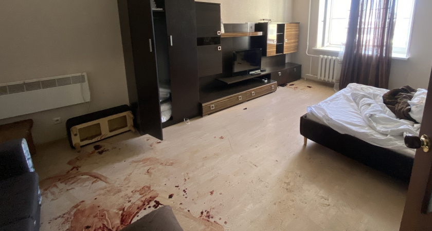 В Вологде мужчина с топором ворвался в квартиру знакомого и жестоко избил его из-за ревности