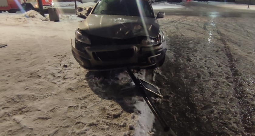 В Вологодской области два пассажира пострадали по вине пьяного водителя без прав