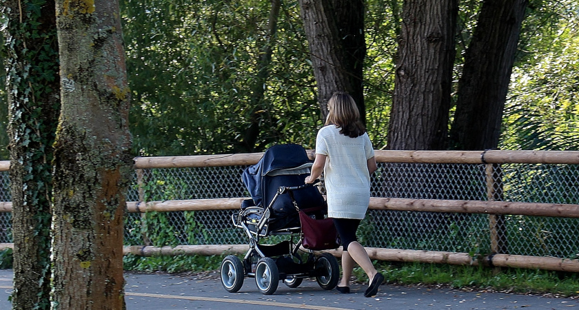 Указ приняли тихо: всем женщинам, у которых есть дети рекордно повысят пенсии с 2026 года