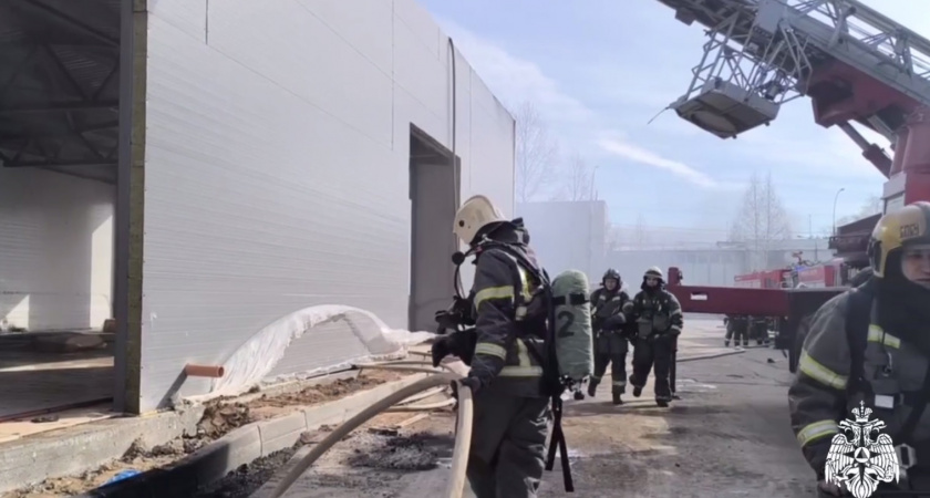 Пожар на стройплощадке в Вологде ликвидирован