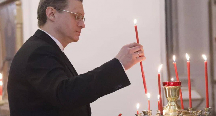 Губернатор Вологодской области посетил первое праздничное богослужение в восстановленном храме Димитрия Солунского