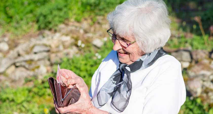 Для тех, кто вышел на пенсию после 2002 года - изменения в получении пенсии с мая