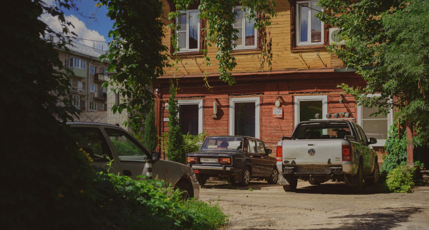 За машину на дачном участке будет штраф от 3000 до 5000 рублей: с 4 мая вводят новые правила - запомните раз и навсегда