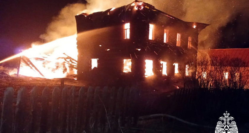 Пенсионер погиб при пожаре в частном доме в Вологодской области