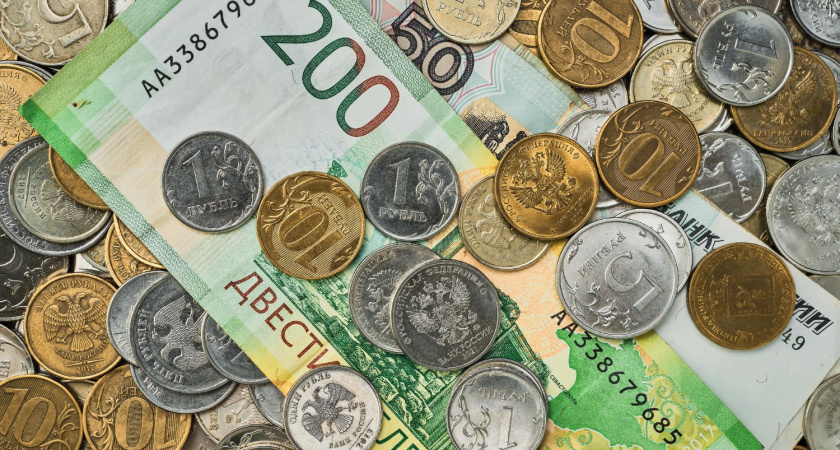 Россиянам выплатят один раз по 20 000 рублей от СФР. Названа дата зачисления денег на карту