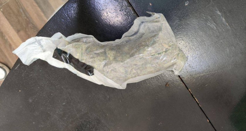 В центре Вологды полиция изъяла крупную партию наркотиков: задержанный утверждает, что нашёл их случайно