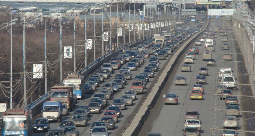 ГАИ вводят двойной штраф 5 000 рублей за отсутствие обязательного документа, который водитель должен иметь при управлении автомобилем