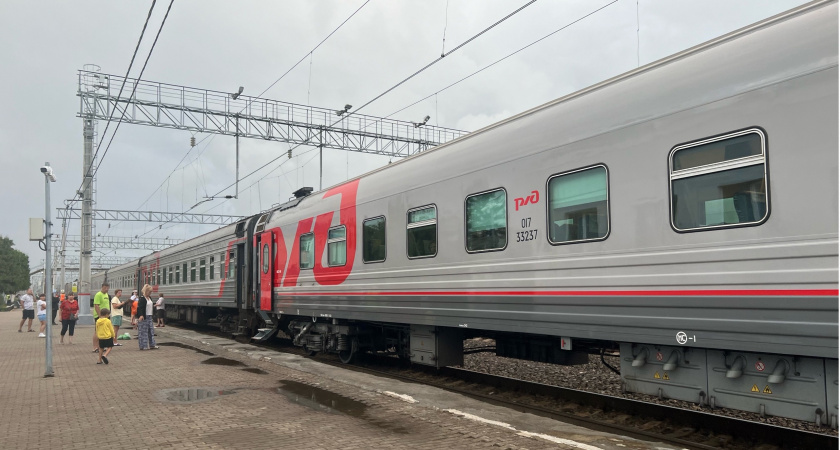 "Райская поездка стала адом": россиянка выкупила все купе в поезде РЖД за 50 000 рублей - что ей говорили попутчики