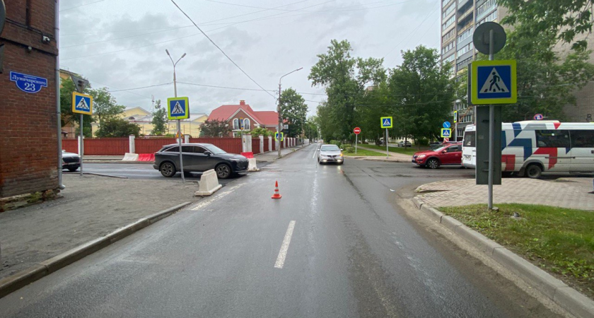 Водитель иномарки сбил пенсионера в Вологодской области и сам отвез его в больницу