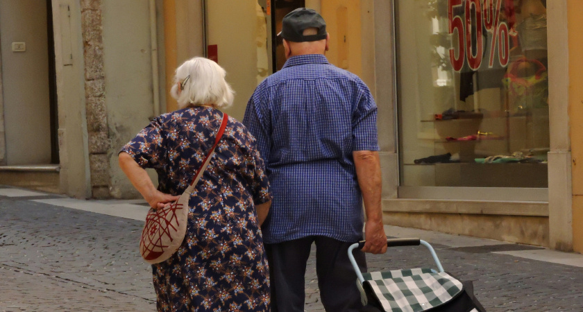 Указ уже подписали: пенсионерам с 6 июля начнут переводить на карты удержанные за 2018-2024 годы средства