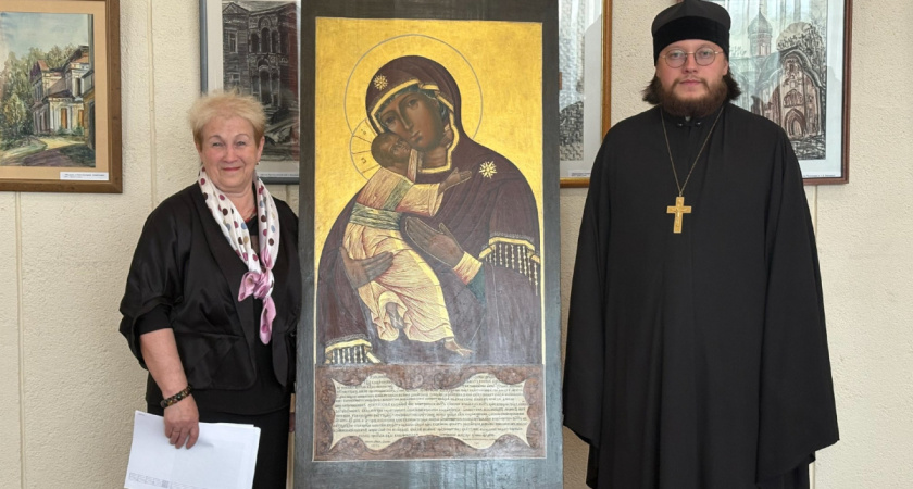 Мастер кисти и коллекционер медведей представила своё творчество в Вологде