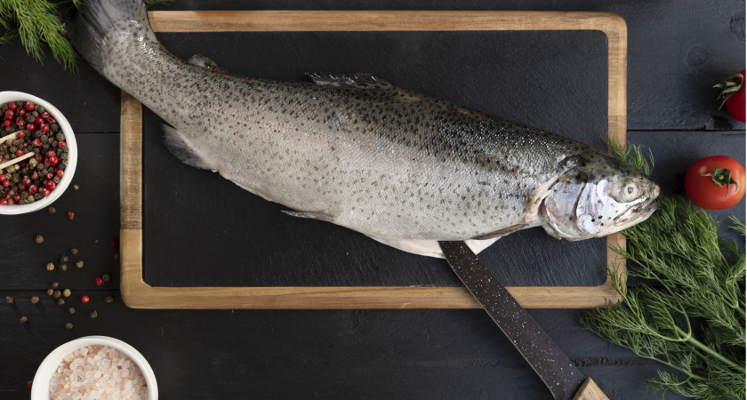 Купила дешевую горбушу в Светофоре, а при разделке глаза на лоб полезли: муж сразу же примчался на мой крик