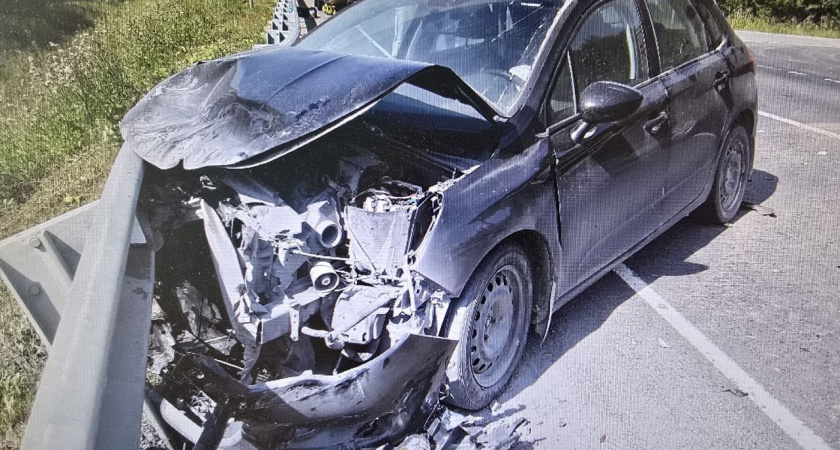 Шесть человек пострадали в ДТП с участием двух автомобилей в Вологодской области