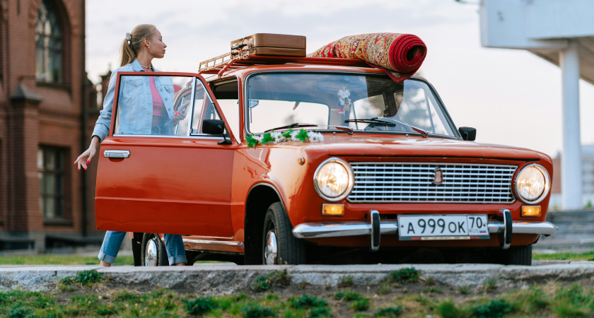 Какие предметы в авто могут привести к штрафу и лишению СТС