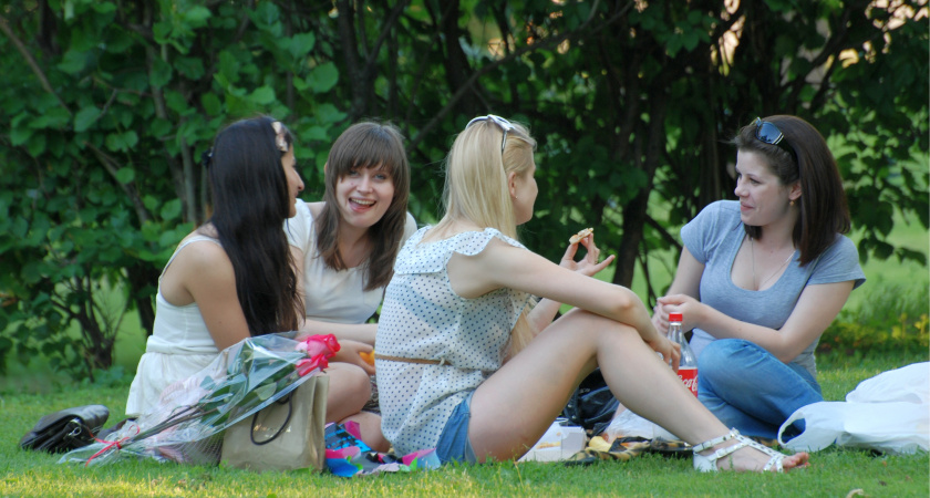 10 привычек, которые выдают недалекую женщину (проверьте себя)