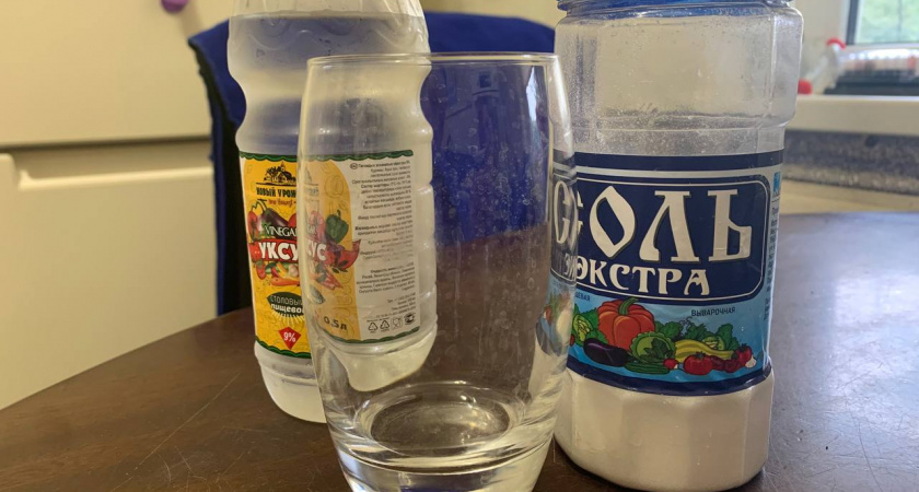 Всего на сутки оставила стакан с уксусом и солью. А зашла будто в новую квартиру, да и разум стал чище - мой секрет идеальной чистоты