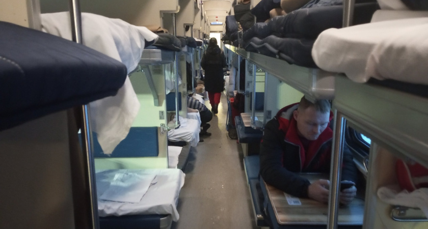 Проводник: пассажирки отправились в ресторан, вернулись в чужой вагон и сели на женщину