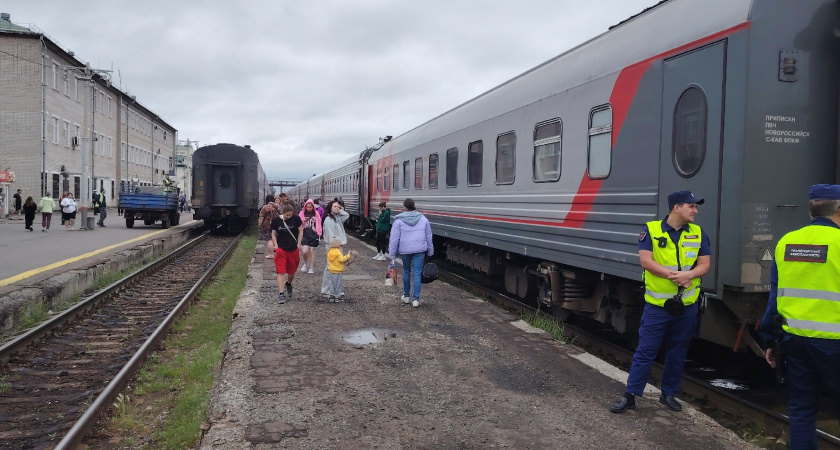 Из-за нового запрета РЖД россияне в ярости сдают билеты: как теперь планировать поездки?