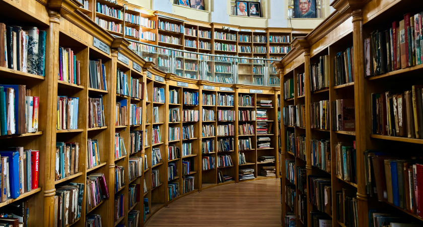 Попробуйте ответить на этот вопрос и проверьте свою грамотность. Это слово вызывает затруднения как у школьников, так и у взрослых