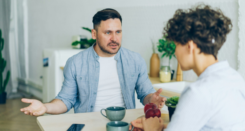 Никогда не прощайте мужчине эти 7 поступков, если не хотите потонуть в собственных отношениях