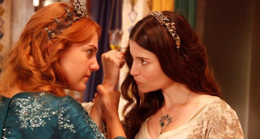 Боялись открыть рот? А вот и нет: у женщин в Османской империи прав было куда больше, чем показали в «Великолепном веке»