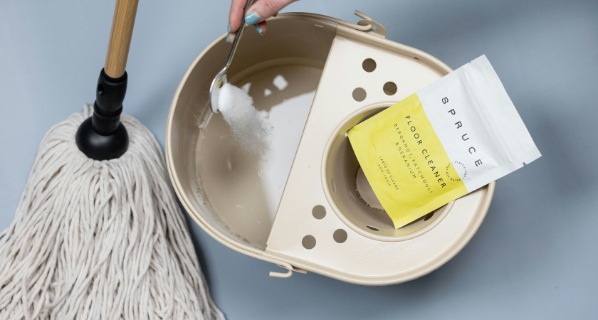 Всего две ложки на ведро воды: безупречно чистый пол с 1 раза и никаких разводов