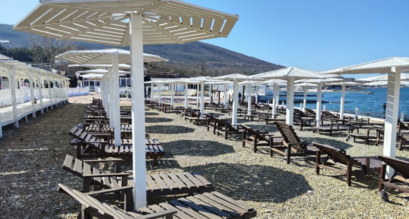 Этот курорт не зря называют русской Италией: идеально белые пляжи и голубое море за копейки