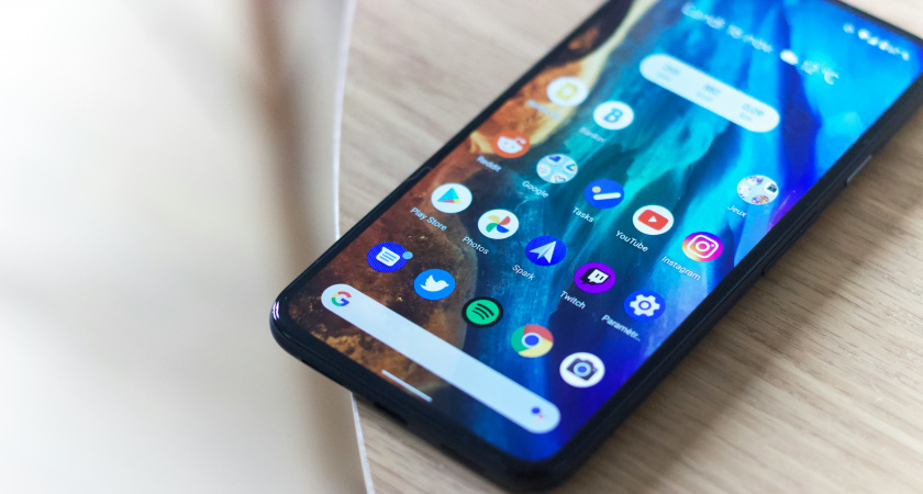 Владельцам смартфонов на Android стоит быть начеку: мошенники научились воровать деньги