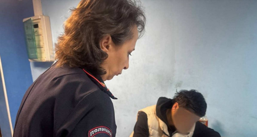 Из Вологодской области принудительно депортируют мигранта из-за нарушения законодательства