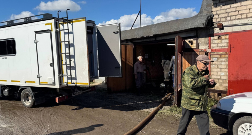 Коммунальщики из Вологодской области откачали воду из 695 гаражей и вывезли 90 машин мусора