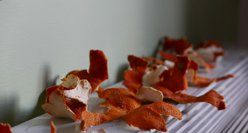 Вот для чего китайцы прячут апельсиновые корки в шкаф и это не шутка