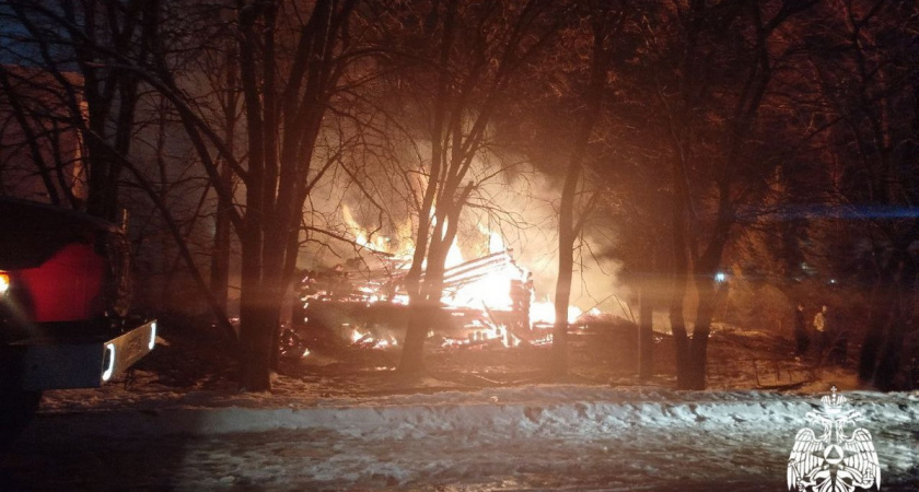 Жителя Вологодской области будут судить за то, что ранил человека из арбалета и сжег заживо