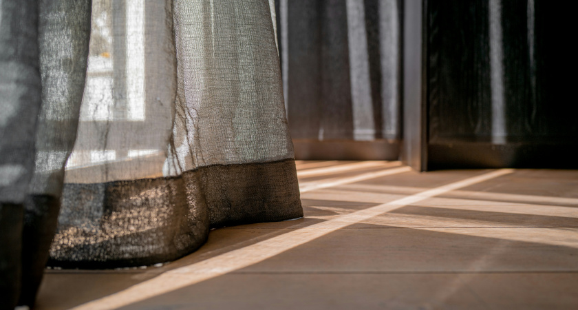 Почему шведам нельзя вешать на окна шторы: оказывается, многие не знают