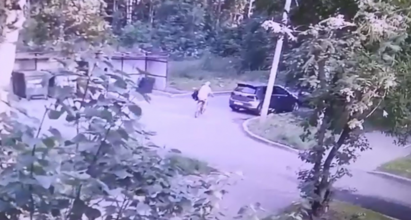 В Вологде мужчина украл велосипед прямо на глазах у хозяйки